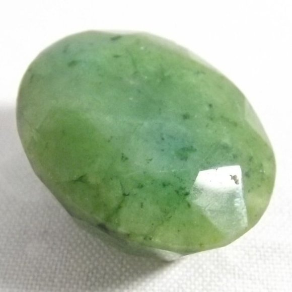 Natural Green Faceted Emerald Gemstone 80.05 ct. and 16 Grams - Picture 5 of 7